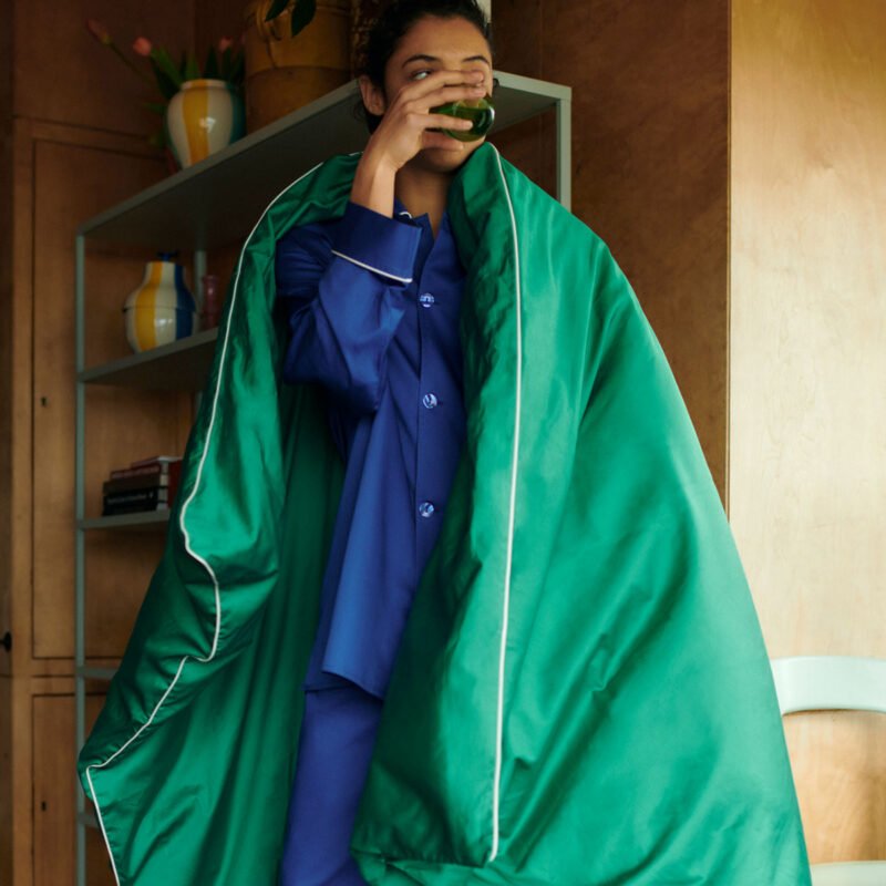 hay-outline-pj-top-blue2.jpg hay-outline-pj-top-blue2.jpg